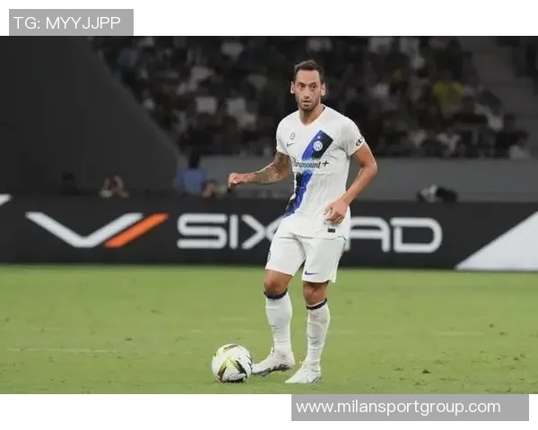 恰尔汗奥卢坚定信念土耳其队全力以赴争取世界杯晋级目标