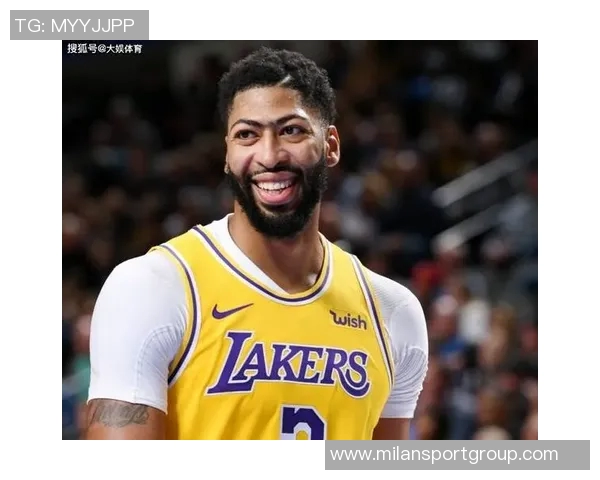 浓眉用表情包回应热议引发网友热讨论究竟什么意思