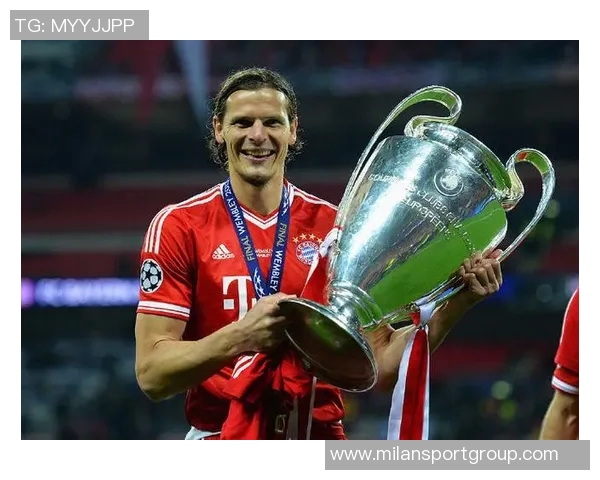 范比滕称赞拜仁阵容实力强大德甲冠军几乎在握